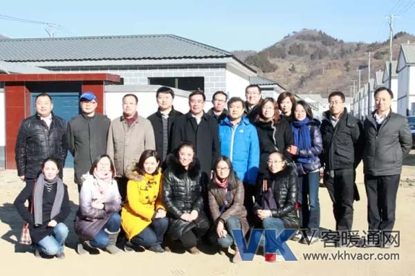 环保部领导率队考察清华同方热泵采暖示范项目