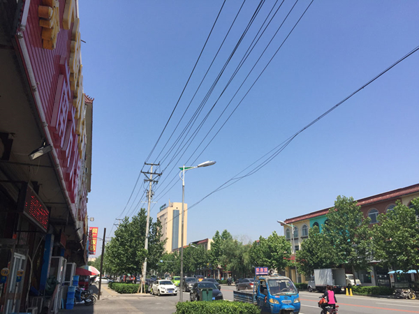 5、跟雄县一样，安新县城的天空像宝石一样幽蓝_副本.jpg