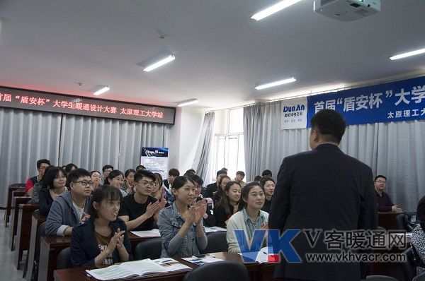 互动 (3).jpg