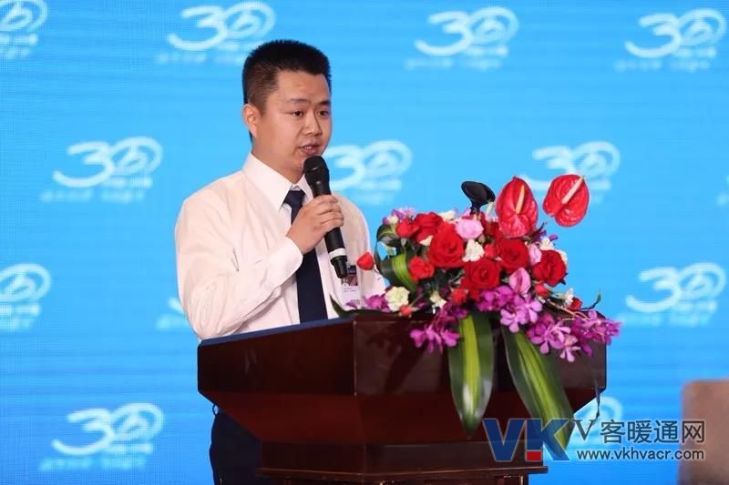 1526543887393568.jpg 1526543887393568.jpg