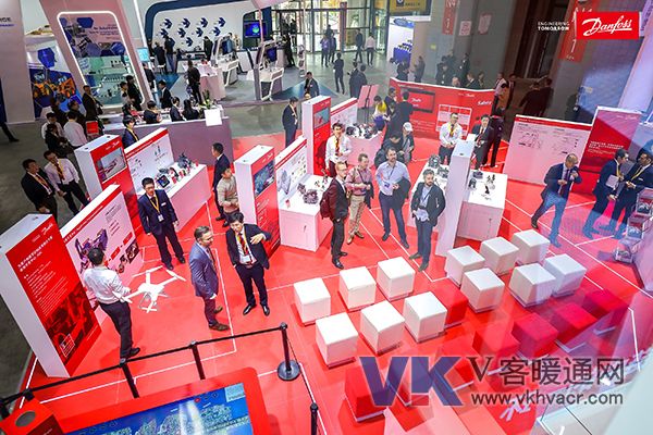 1. 丹佛斯全新阵容盛大亮相2018上海宝马展.jpg
